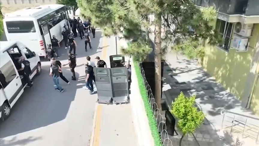 FETÖ Operasyonlarında 178 Şüpheli Yakalandı, 67 Kişi Tutuklandı