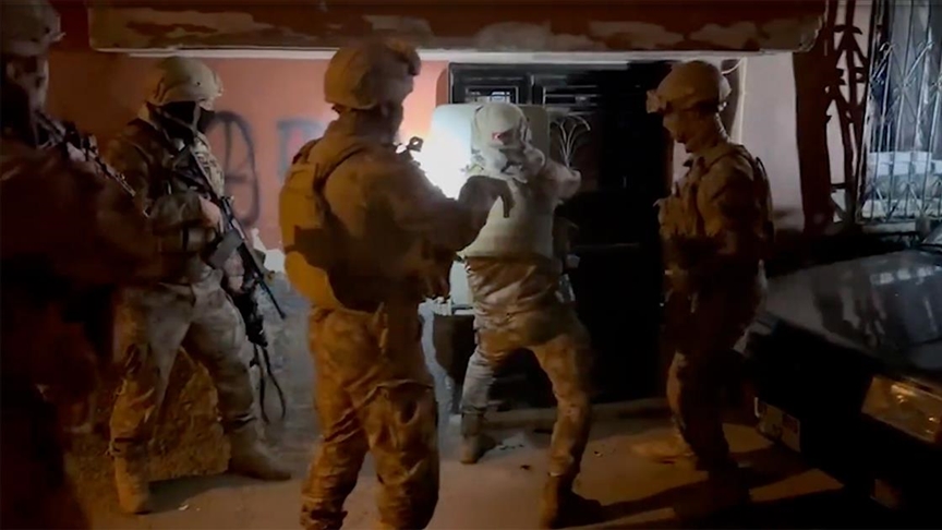 Türkiye Genelinde 41 İlde Eş Zamanlı Operasyon: 135 Şüpheli Yakalandı