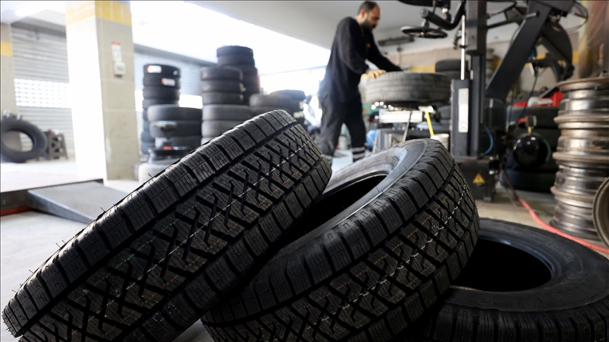 Kış Lastiği Uygulaması Başlıyor: Ceza 5 Bin 856 Lira