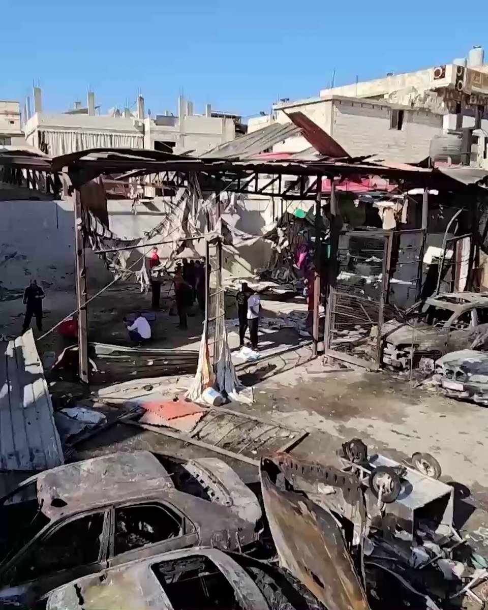 İsrail Ordusu, Lübnan'ın Güneyindeki Filistin Mülteci Kampına Hava Saldırısı Düzenledi