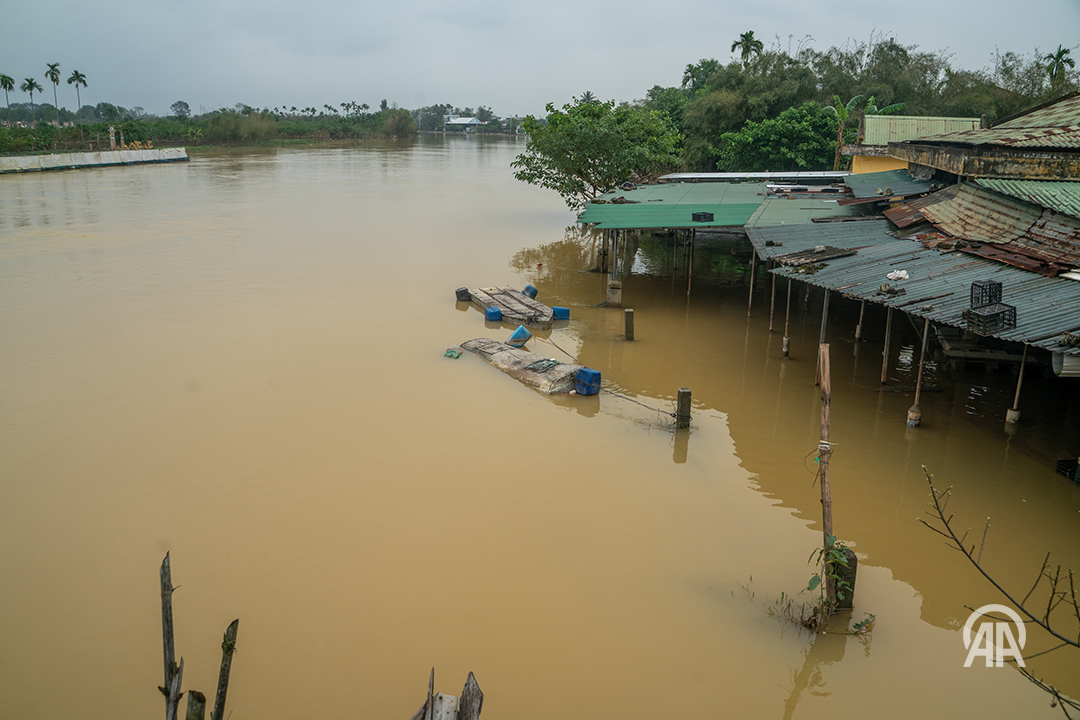 Vietnam'da Sel Felaketi: Can Kaybı 90'a Ulaştı
