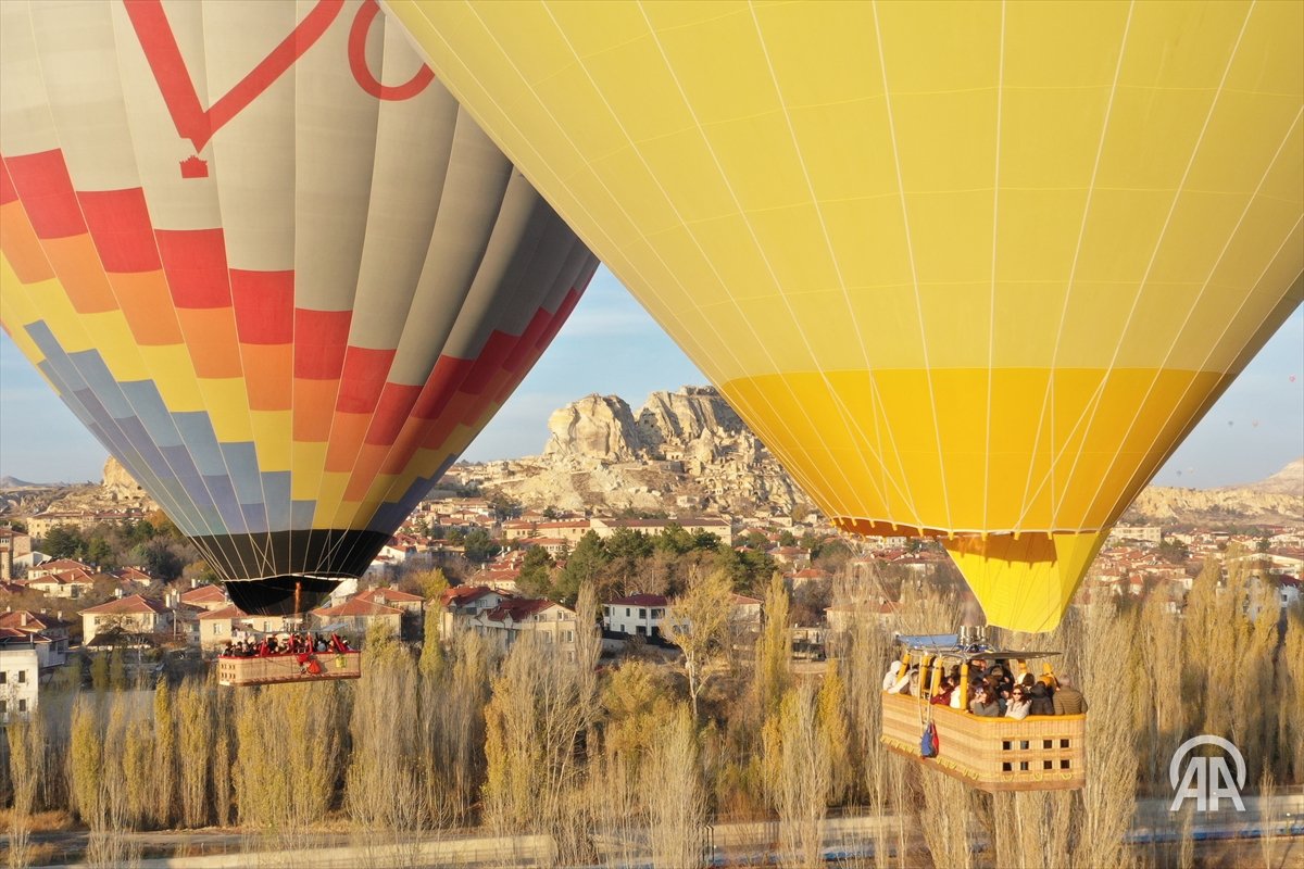 Nevşehir'de Öğretmenler Günü'ne Özel Sıcak Hava Balonu Etkinliği