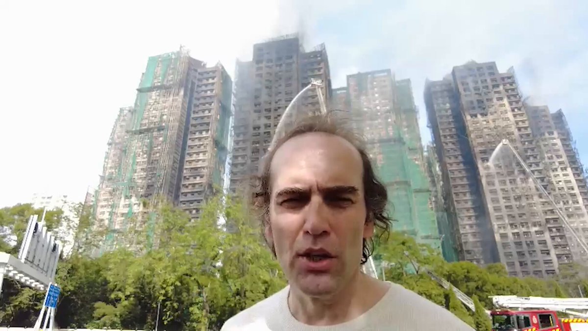 Hong Kong'da Çıkan Yangında 44 Kişi Hayatını Kaybetti, 279 Kişiden Haber Alınamıyor