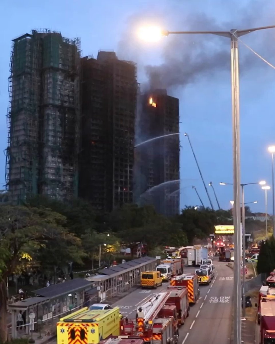 Hong Kong'taki Yangında Hayatını Kaybedenlerin Sayısı 75'e Yükseldi
