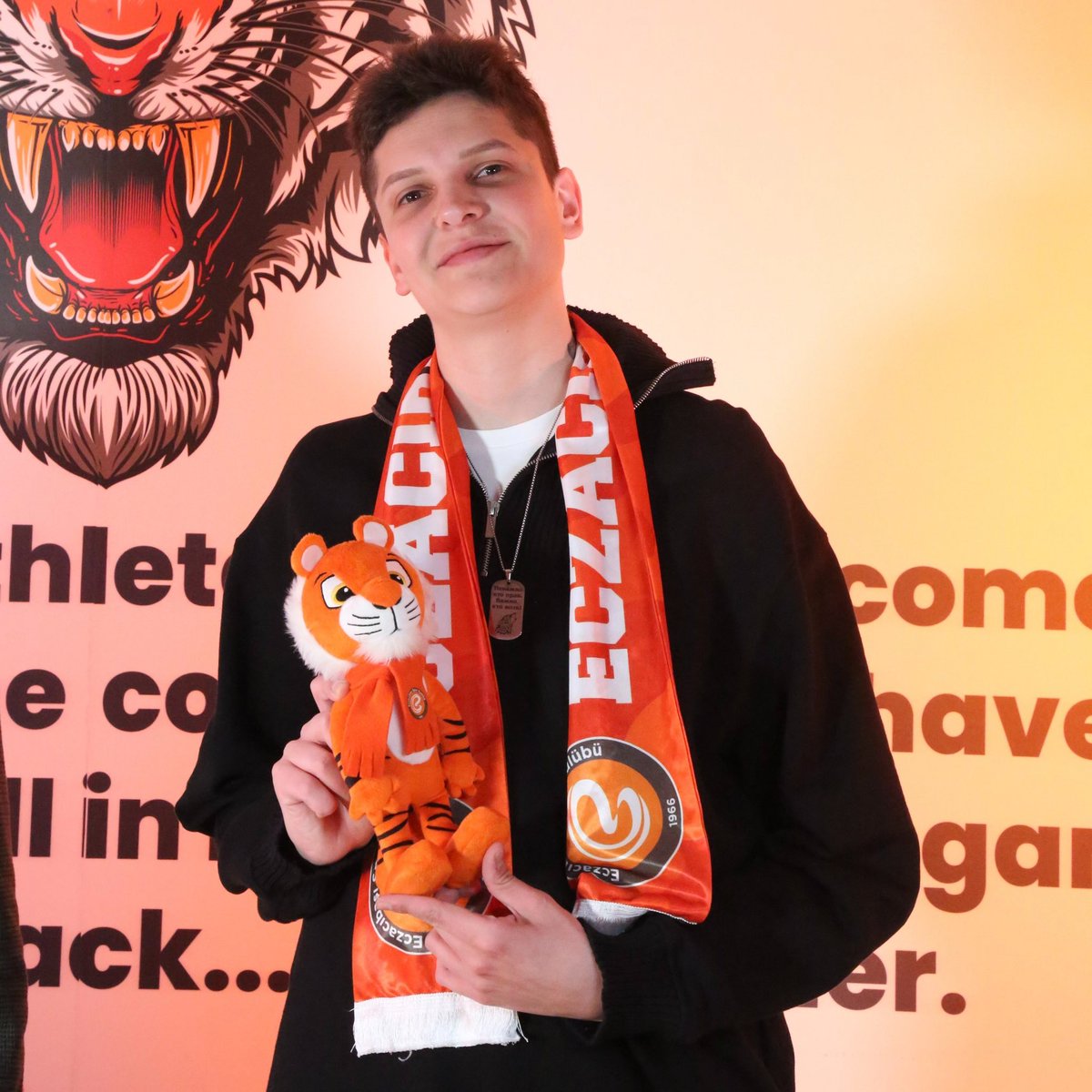 Eczacıbaşı Dynavit'te Kurt Alarmı: Takıma Yeni Bir Güç Katılıyor