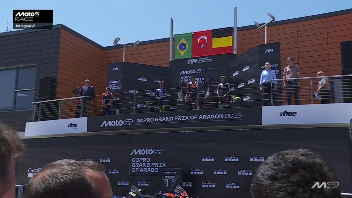 Deniz Öncü Moto2'de Tarih Yazdı: İstiklal Marşı'nda Gözyaşları Sel Oldu