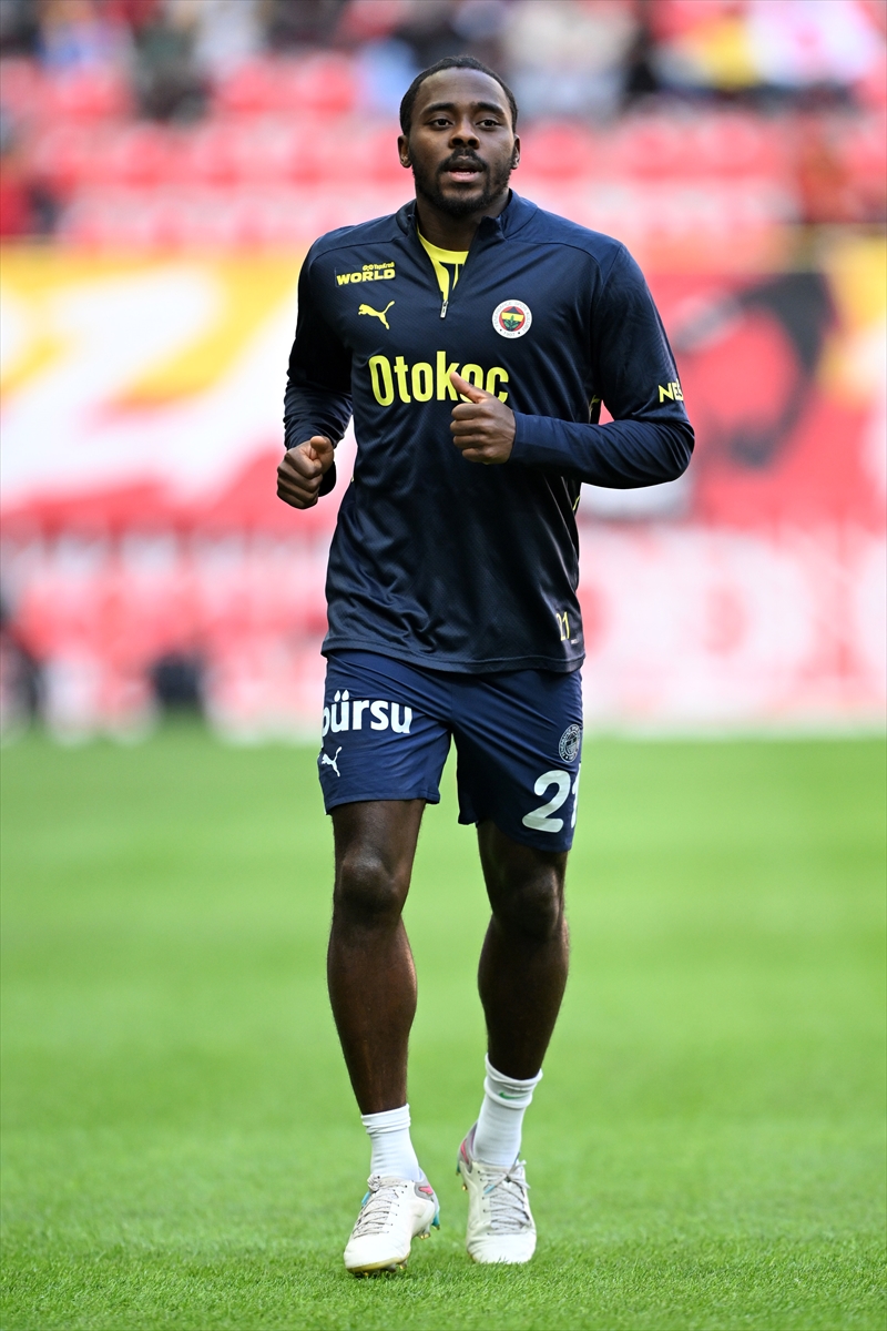 Beşiktaş, Osayi-Samuel'in Yüksek Maaş Talebini Kabul Etmedi