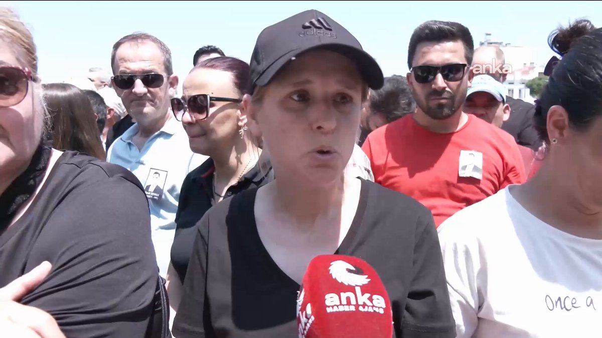 Manisa'nın Sevilen İsmi Ferdi Zeyrek Son Yolculuğuna Uğurlandı