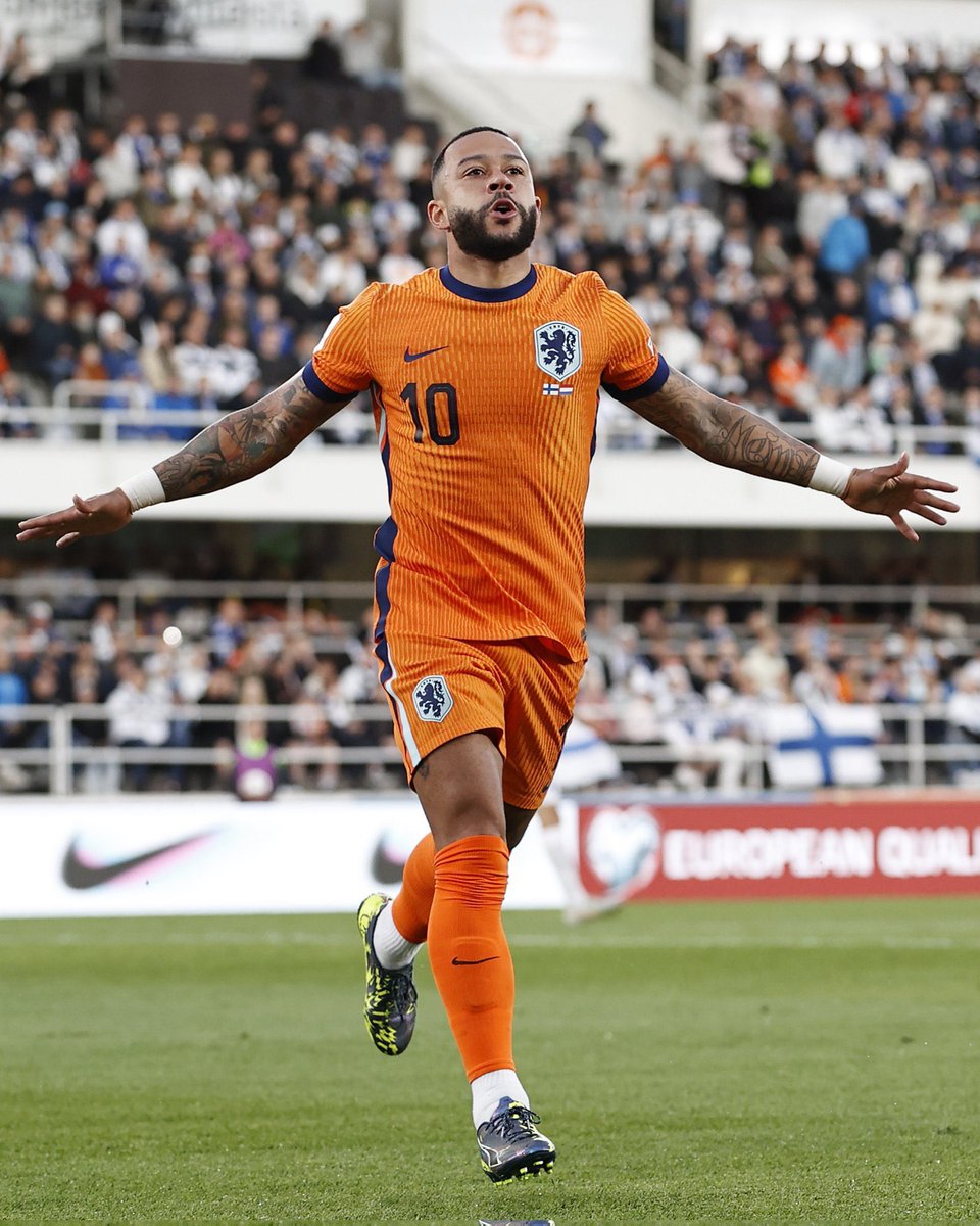 Memphis Depay, Hollanda Milli Takımı'nda Tarihe Geçti! Van Persie'nin Rekorunu Eşitledi