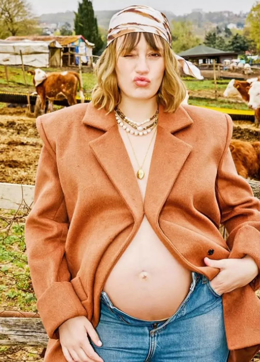 Gizem Karaca Anne Oldu: Kızının Adı Leyla Yaz