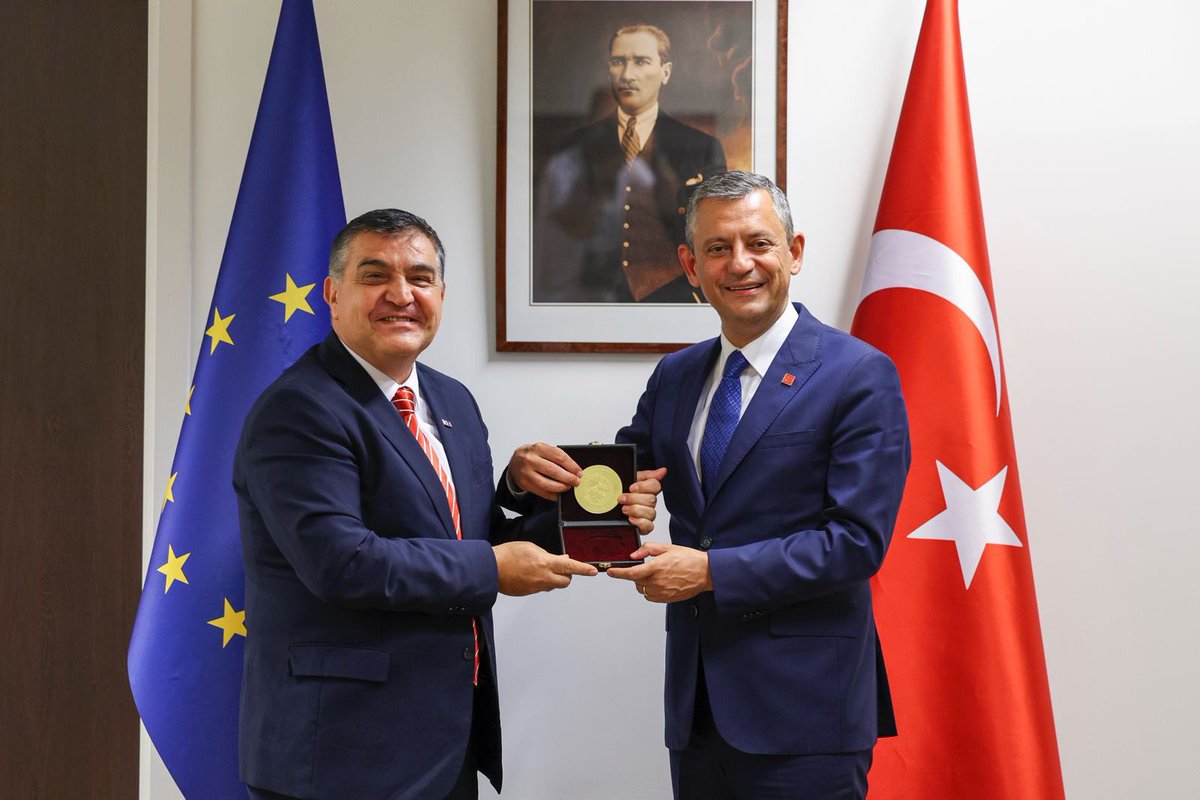 CHP Genel Başkanı Özgür Özel Brüksel'de Türkiye'nin AB Daimi Temsilcisiyle Görüşüldü