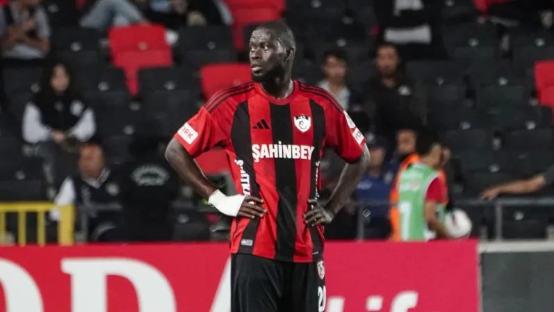 Badou Ndiaye Esenler Erokspor'da