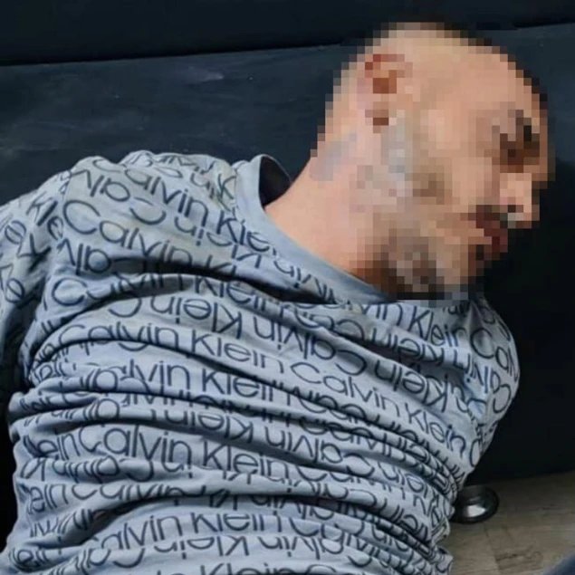 İzmir'de KADES İhbarına Giden Polisi Bıçaklayan Saldırgan Vurularak Yakalandı