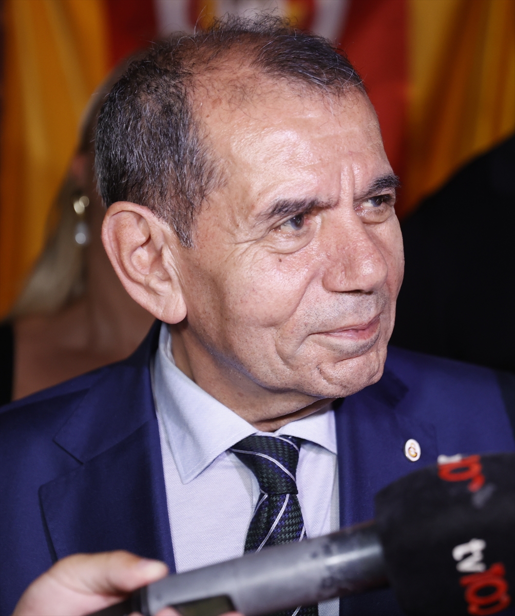 Galatasaray'da Transfer Çalışmaları Sürüyor: Osimhen Beklentisi ve Kaleci Arayışları