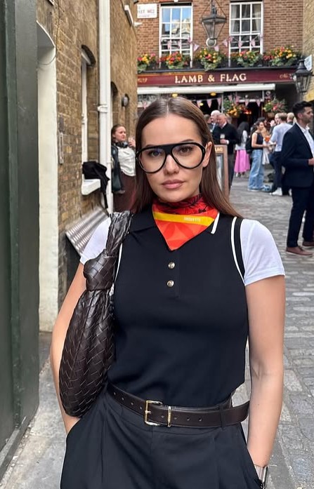 Fahriye Evcen Saçlarında İmaj Değişikliğine Gitti