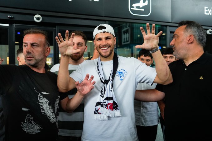 Beşiktaş, David Jurasek ile Transfer Görüşmelerine Başladı