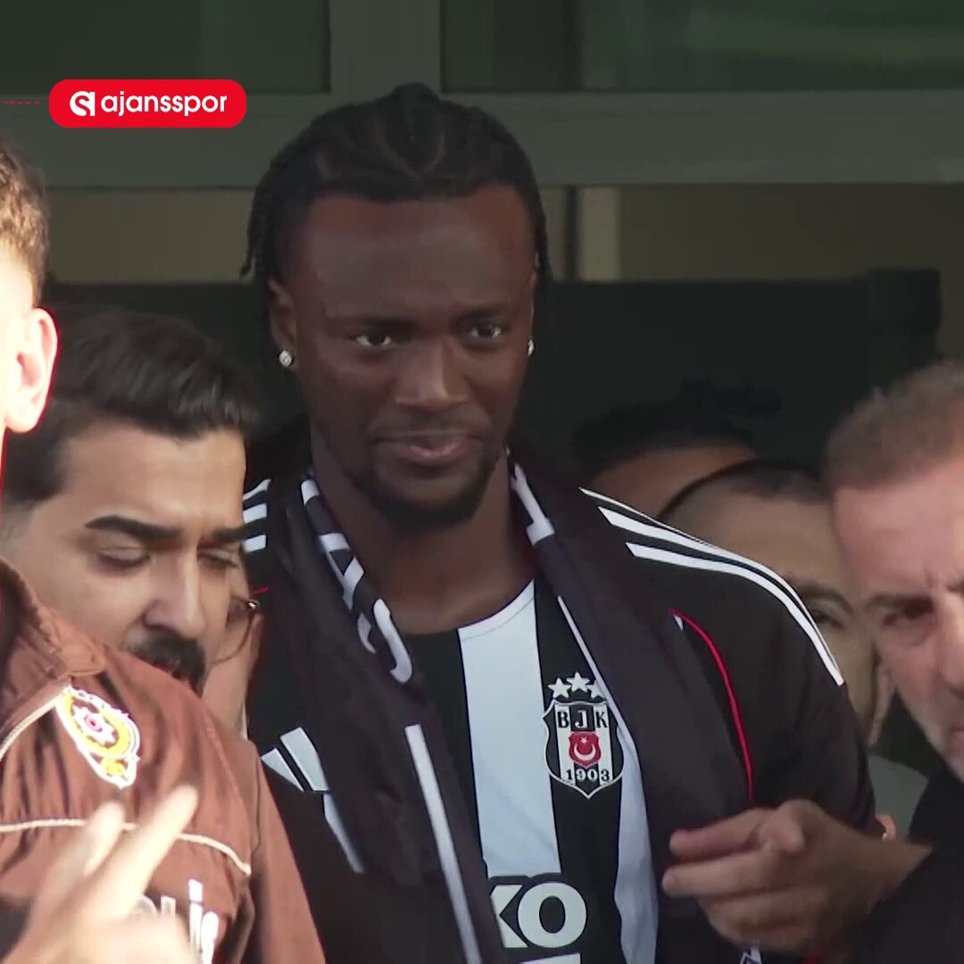 Beşiktaş'ın Yeni Golcüsü Tammy Abraham Taraftarlarla Buluştu