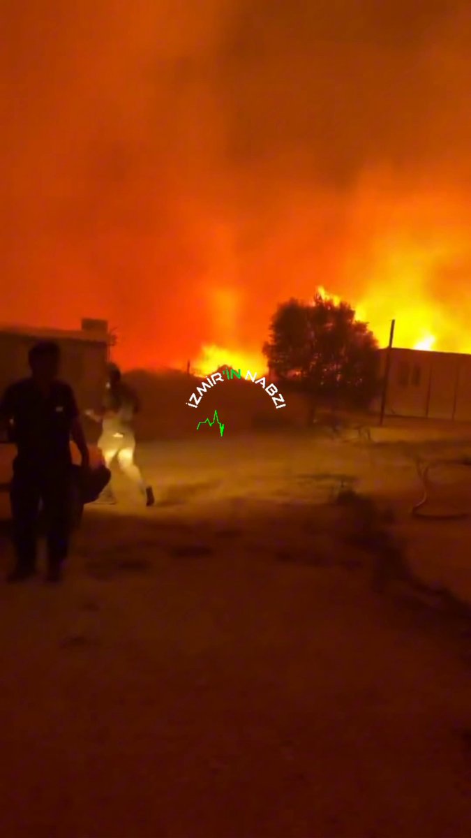 İzmir Çeşme'de Yangın: Karaköy Yerleşim Yerleri Tehlike Altında