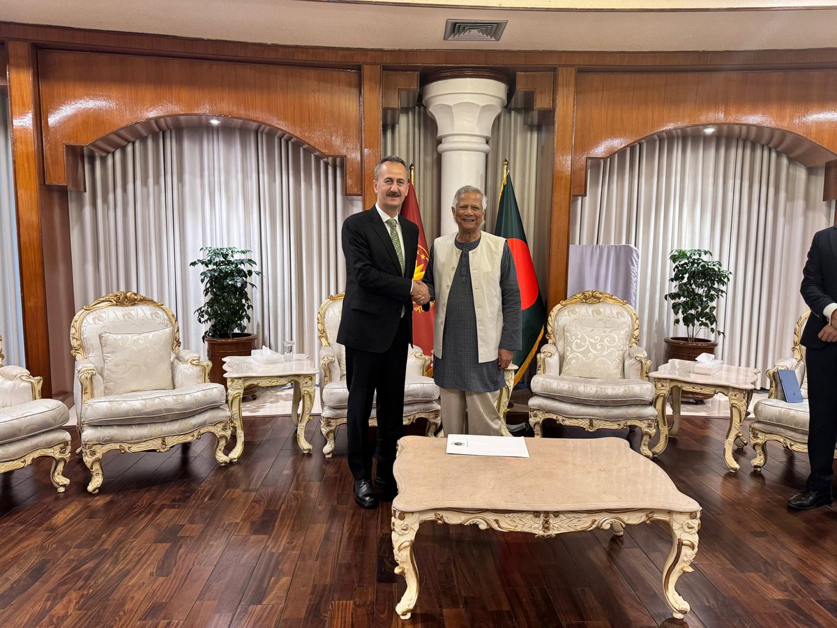 Bangladeş Geçici Hükümeti Başkanı Yunus, Savunma Sanayii Başkanı Görgün ile Görüşüldü