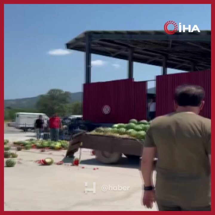 Sakarya'da Karpuzları Parçalayan İki Kişiye Yasal İşlem Başlatıldı