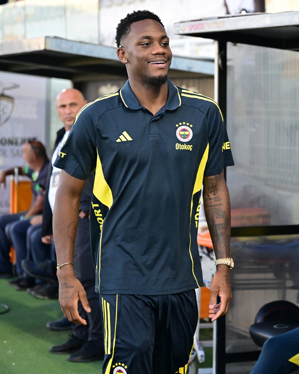 Jhon Duran, Şampiyonlar Ligi Hesabından Paylaşıldı