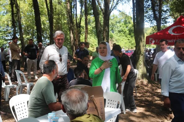 İzmit Belediyesi Çağırgan Köyünde Mevlid Programına Katıldı