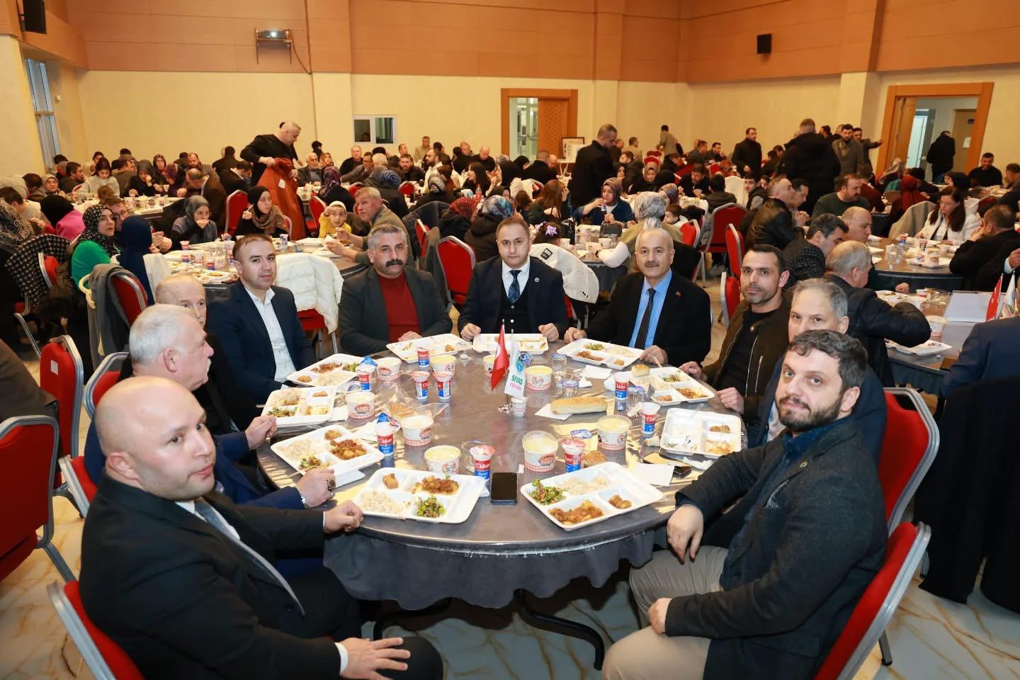 SİYAD Gebze iftar programı, Gebze’de bilim, siyaset ve bürokrasiyi aynı sofrada buluşturdu.