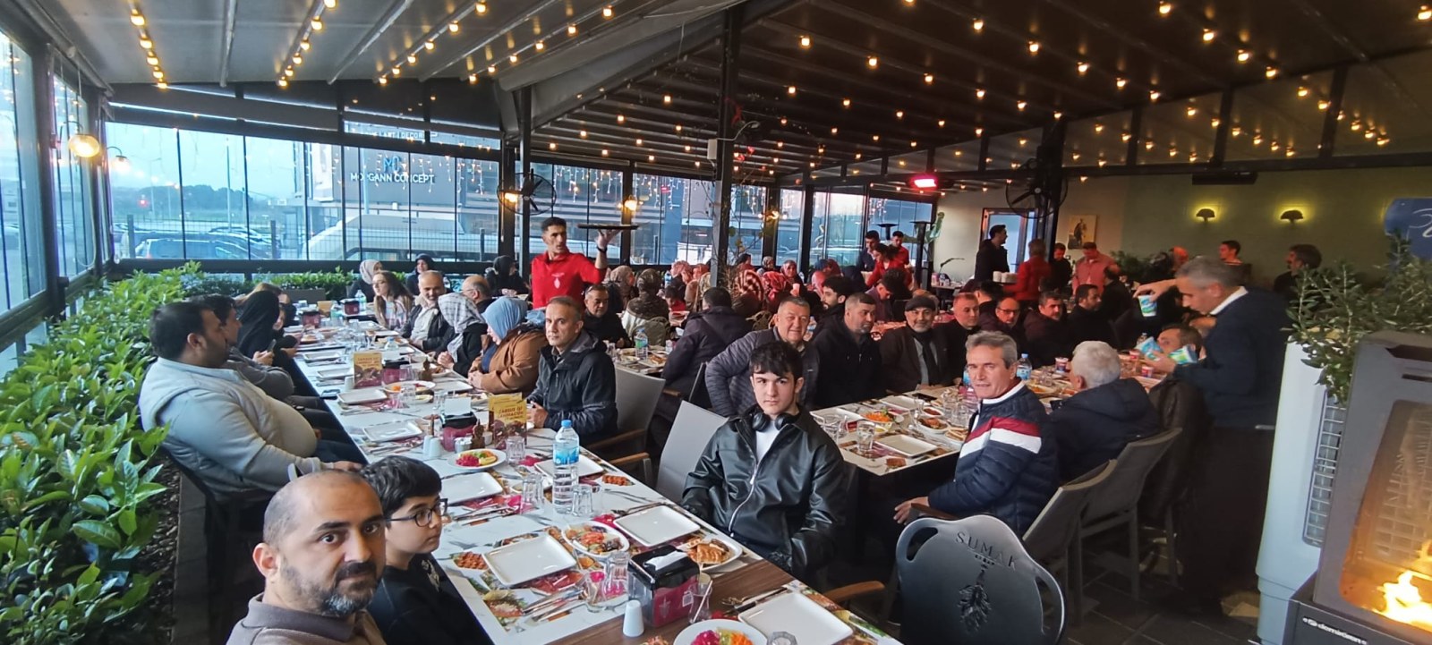 Gökderelilere Salon Dar Geldi: Geleneksel İftar Programı Gurbeti Memlekete Dönüştürdü
