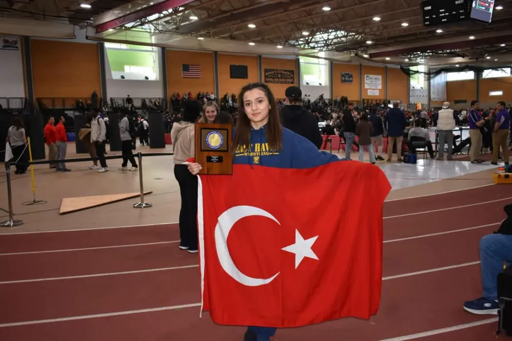 Yağlıdereli Gönül Çelik’ten ABD’de Güreş Başarısı